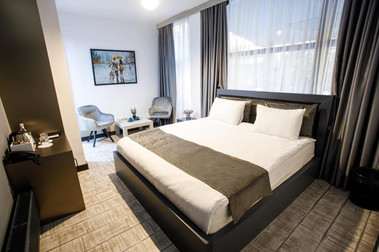 The Phoenix Boutique Hotel Jerevan Exteriör bild