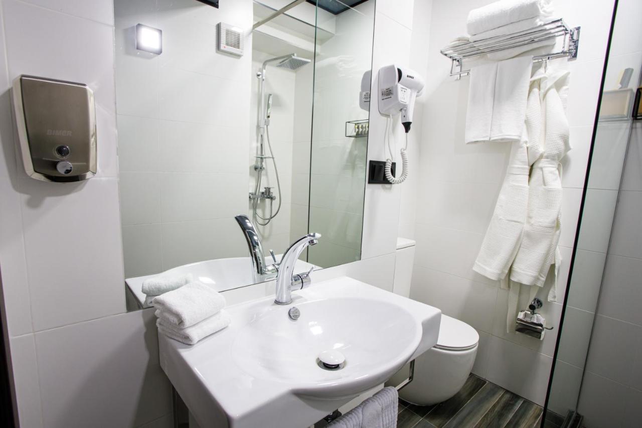 The Phoenix Boutique Hotel Jerevan Exteriör bild
