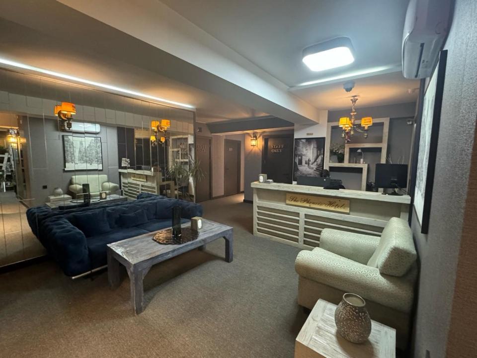 The Phoenix Boutique Hotel Jerevan Exteriör bild