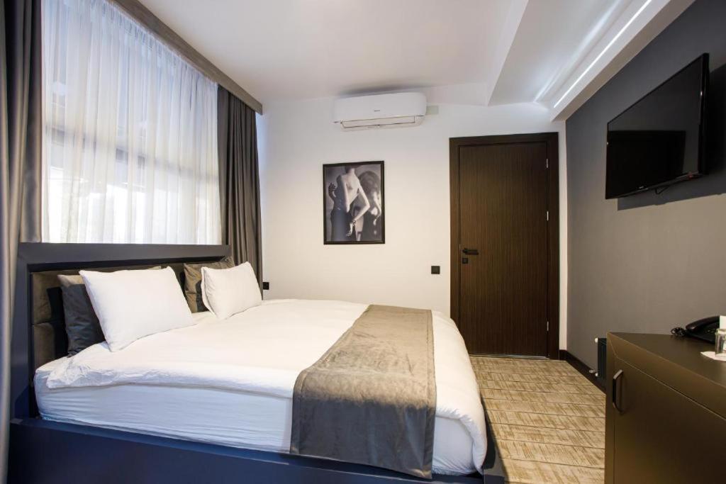 The Phoenix Boutique Hotel Jerevan Exteriör bild